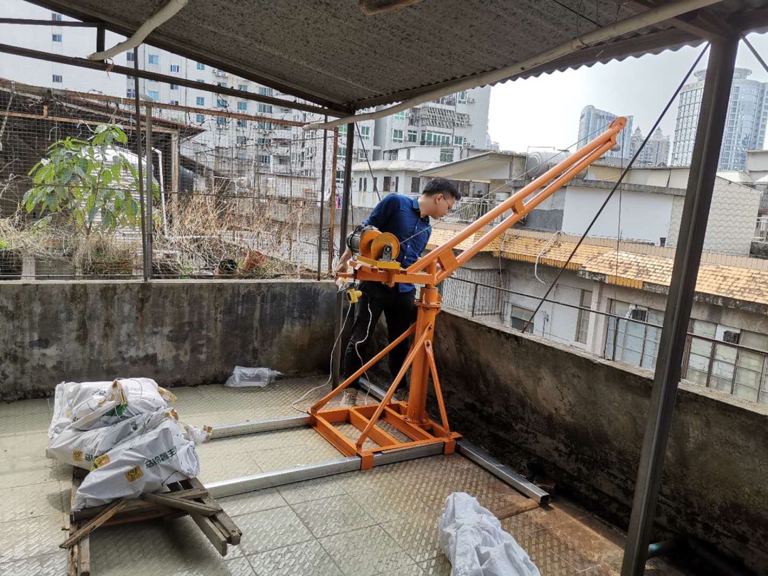 微型吊運(yùn)機(jī)